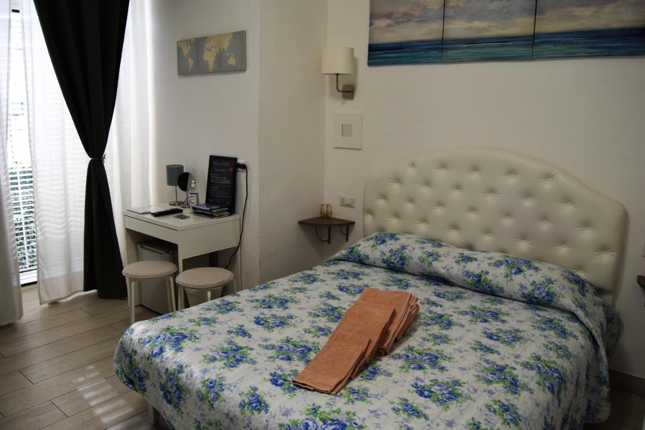 Domus San Biagio 14 Bed & Breakfast Napoli Eksteriør bilde
