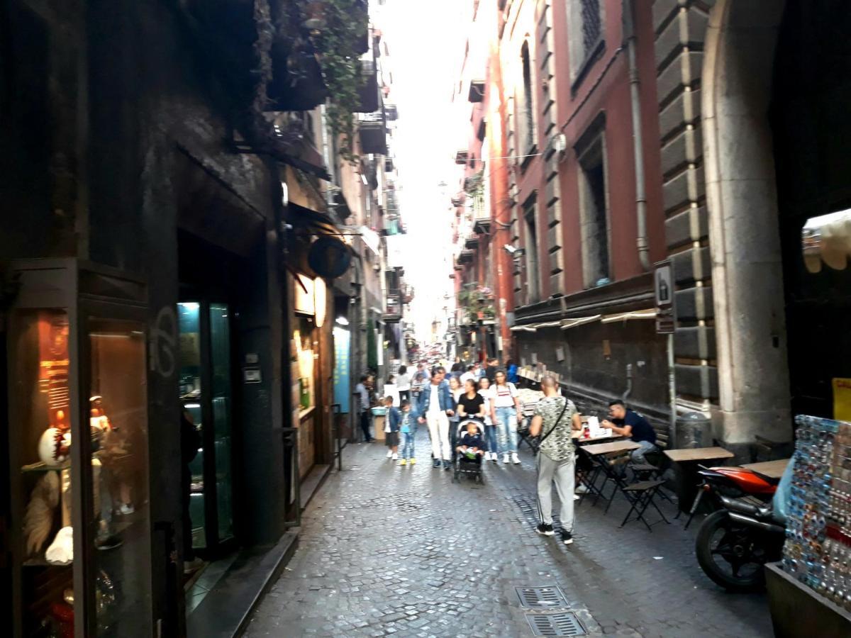 Domus San Biagio 14 Bed & Breakfast Napoli Eksteriør bilde